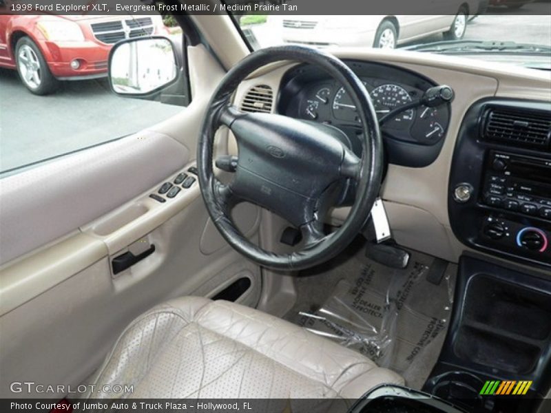 Evergreen Frost Metallic / Medium Prairie Tan 1998 Ford Explorer XLT
