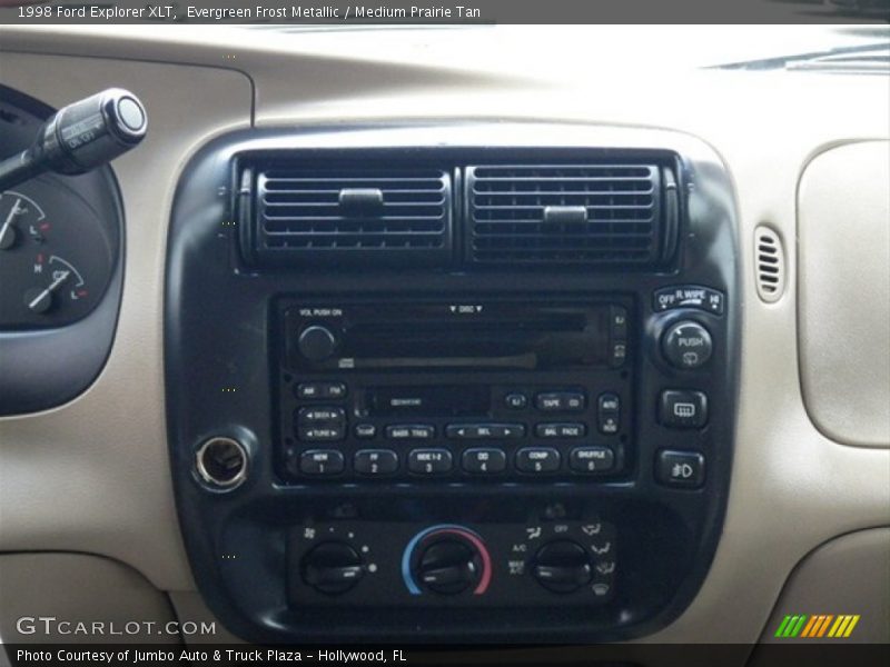 Evergreen Frost Metallic / Medium Prairie Tan 1998 Ford Explorer XLT