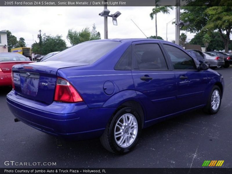 Sonic Blue Metallic / Dark Flint/Light Flint 2005 Ford Focus ZX4 S Sedan