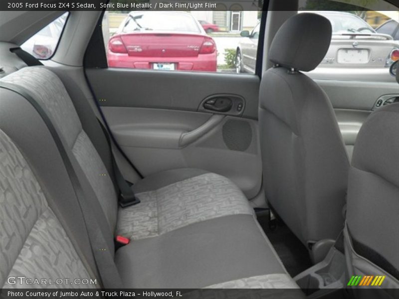 Sonic Blue Metallic / Dark Flint/Light Flint 2005 Ford Focus ZX4 S Sedan