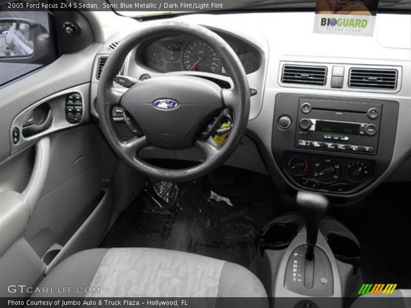 Sonic Blue Metallic / Dark Flint/Light Flint 2005 Ford Focus ZX4 S Sedan
