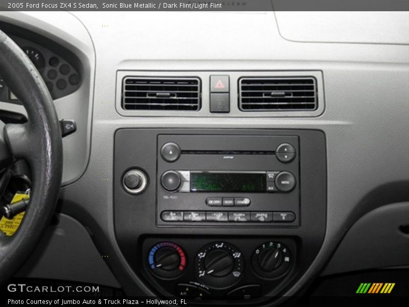 Sonic Blue Metallic / Dark Flint/Light Flint 2005 Ford Focus ZX4 S Sedan