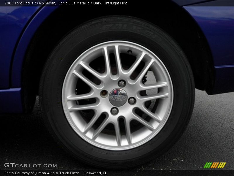 Sonic Blue Metallic / Dark Flint/Light Flint 2005 Ford Focus ZX4 S Sedan