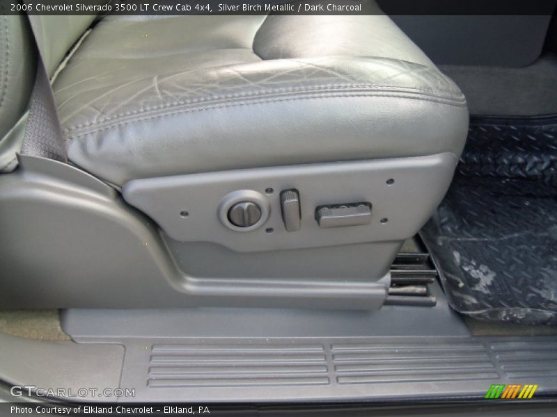 Silver Birch Metallic / Dark Charcoal 2006 Chevrolet Silverado 3500 LT Crew Cab 4x4