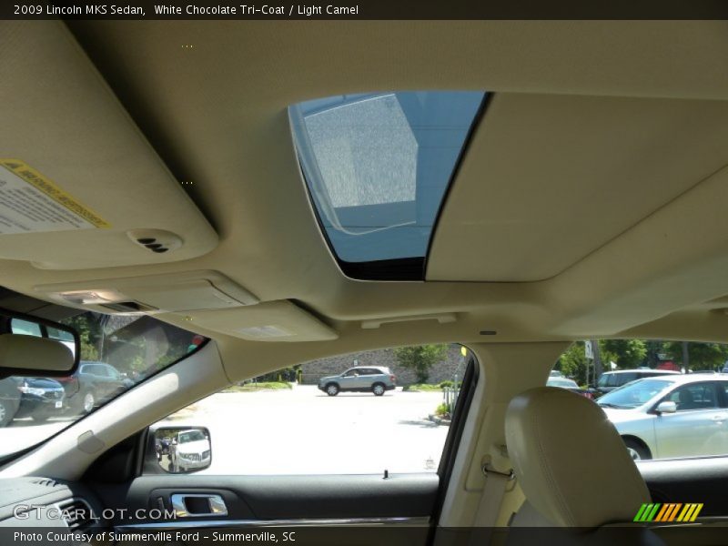 White Chocolate Tri-Coat / Light Camel 2009 Lincoln MKS Sedan
