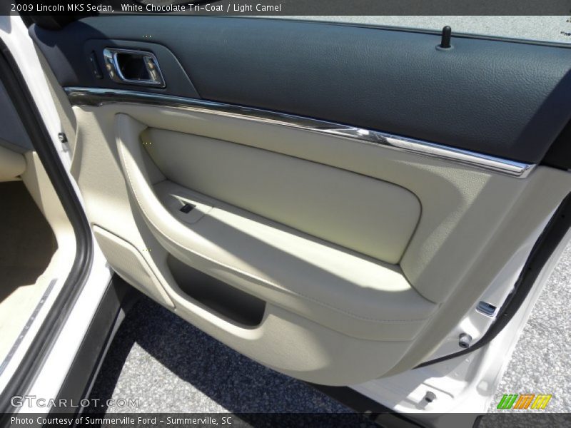 White Chocolate Tri-Coat / Light Camel 2009 Lincoln MKS Sedan