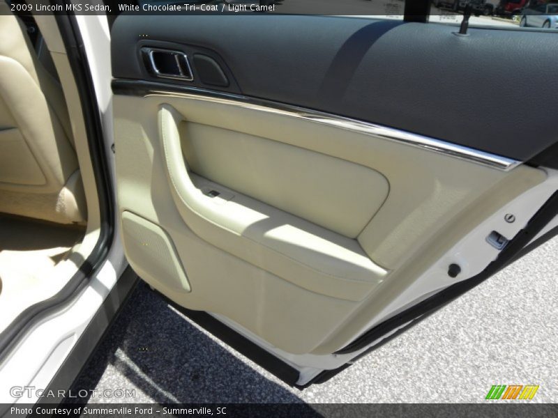 White Chocolate Tri-Coat / Light Camel 2009 Lincoln MKS Sedan