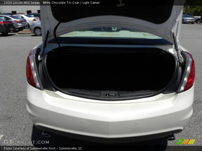 White Chocolate Tri-Coat / Light Camel 2009 Lincoln MKS Sedan