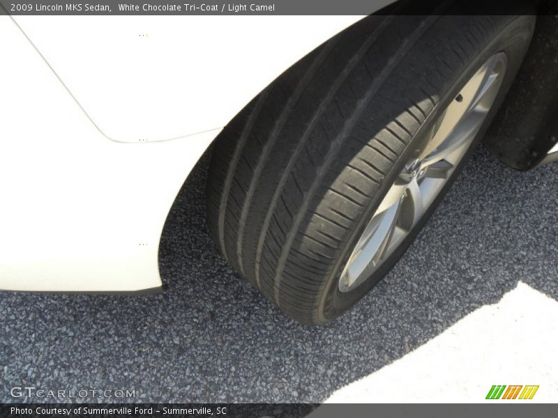 White Chocolate Tri-Coat / Light Camel 2009 Lincoln MKS Sedan