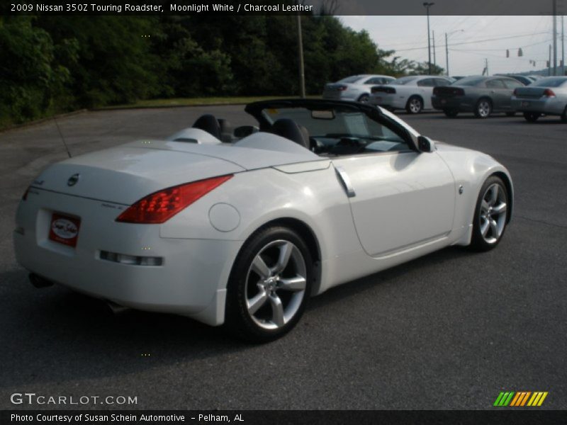 Moonlight White / Charcoal Leather 2009 Nissan 350Z Touring Roadster