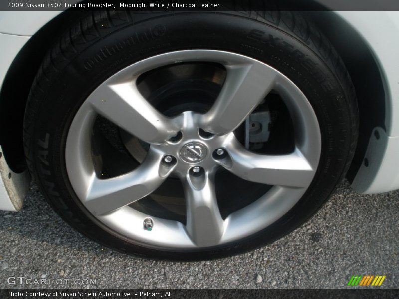Moonlight White / Charcoal Leather 2009 Nissan 350Z Touring Roadster