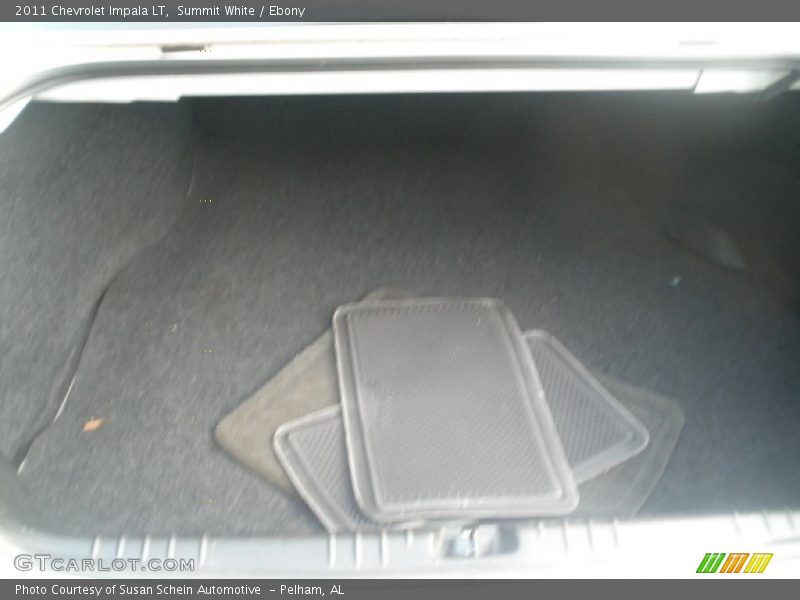 Summit White / Ebony 2011 Chevrolet Impala LT