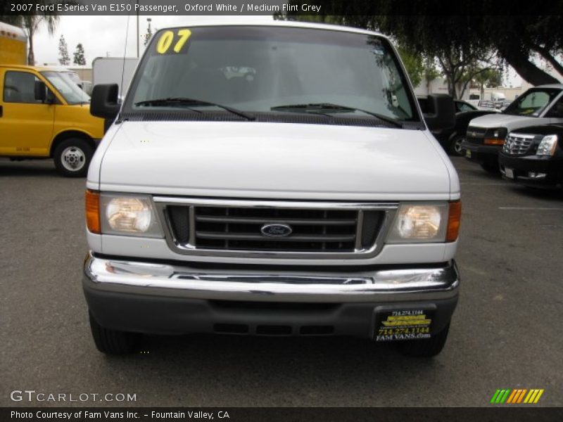 Oxford White / Medium Flint Grey 2007 Ford E Series Van E150 Passenger