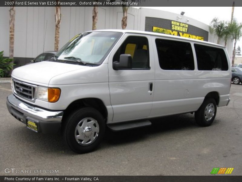 Oxford White / Medium Flint Grey 2007 Ford E Series Van E150 Passenger