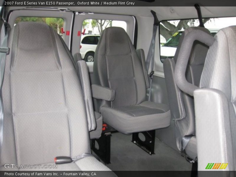 Oxford White / Medium Flint Grey 2007 Ford E Series Van E150 Passenger
