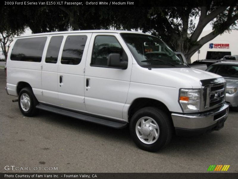 Oxford White / Medium Flint 2009 Ford E Series Van E150 XLT Passenger