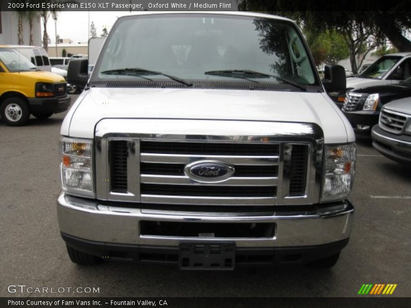 Oxford White / Medium Flint 2009 Ford E Series Van E150 XLT Passenger