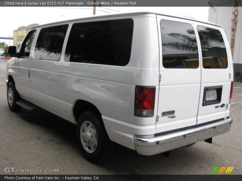 Oxford White / Medium Flint 2009 Ford E Series Van E150 XLT Passenger