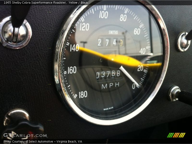 Yellow / Black 1965 Shelby Cobra Superformance Roadster