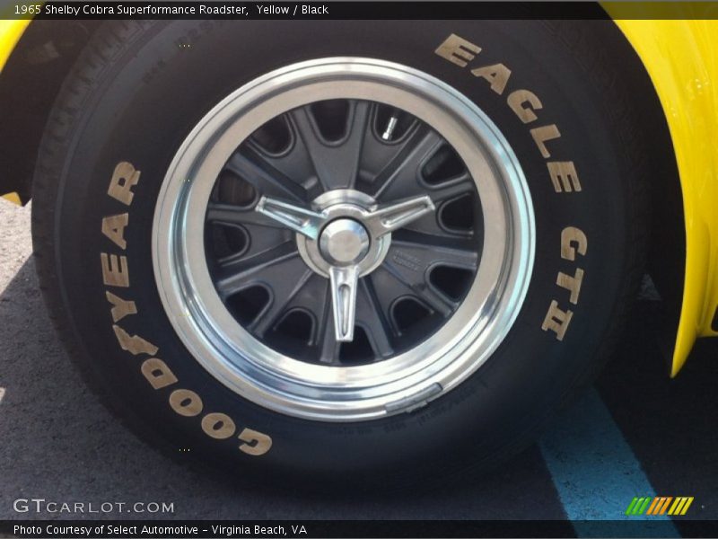 Yellow / Black 1965 Shelby Cobra Superformance Roadster