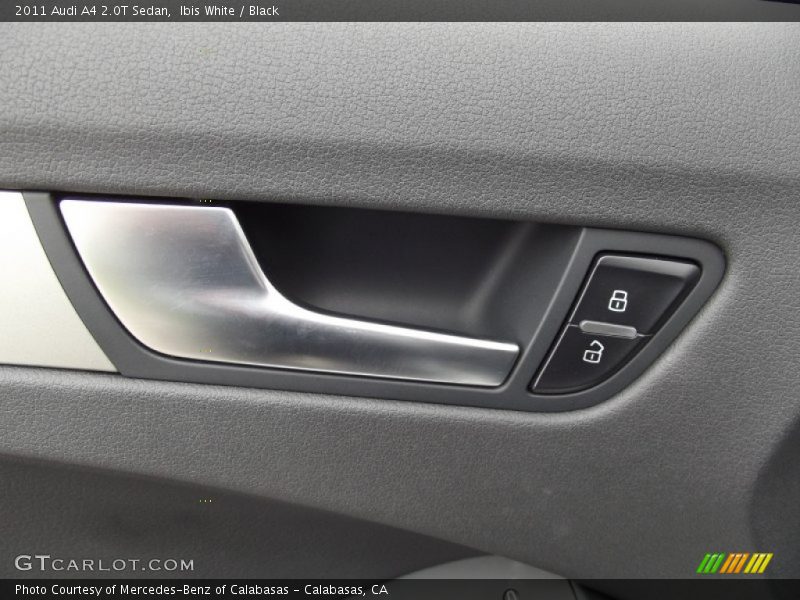 Ibis White / Black 2011 Audi A4 2.0T Sedan