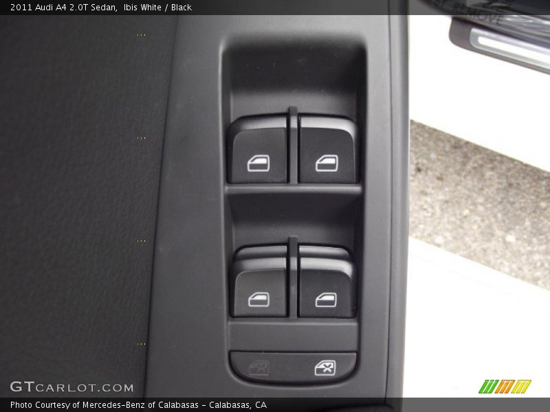 Ibis White / Black 2011 Audi A4 2.0T Sedan