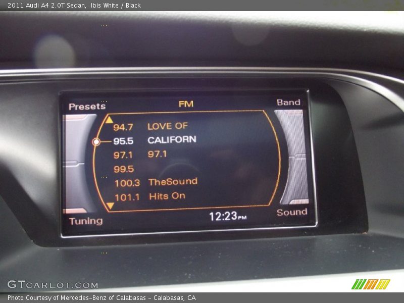 Ibis White / Black 2011 Audi A4 2.0T Sedan
