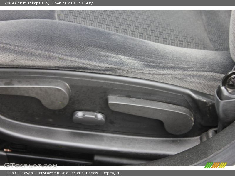 Silver Ice Metallic / Gray 2009 Chevrolet Impala LS