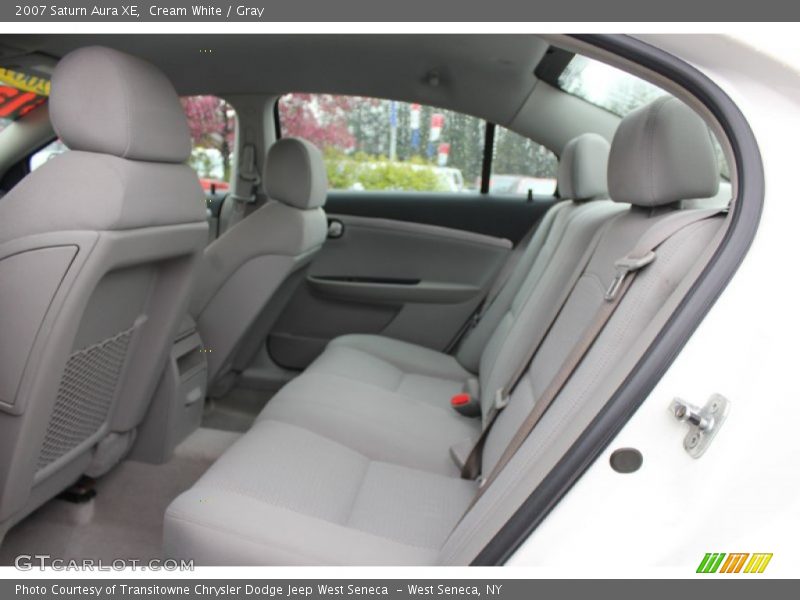 Cream White / Gray 2007 Saturn Aura XE