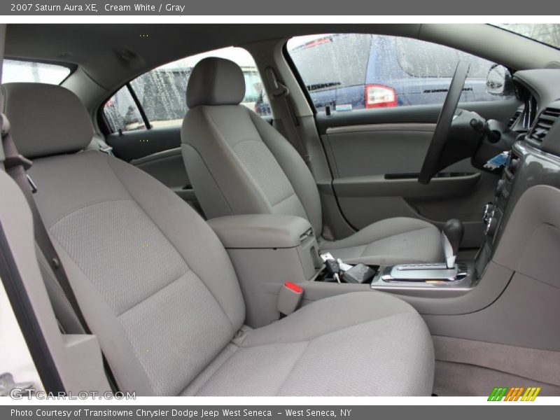 Cream White / Gray 2007 Saturn Aura XE