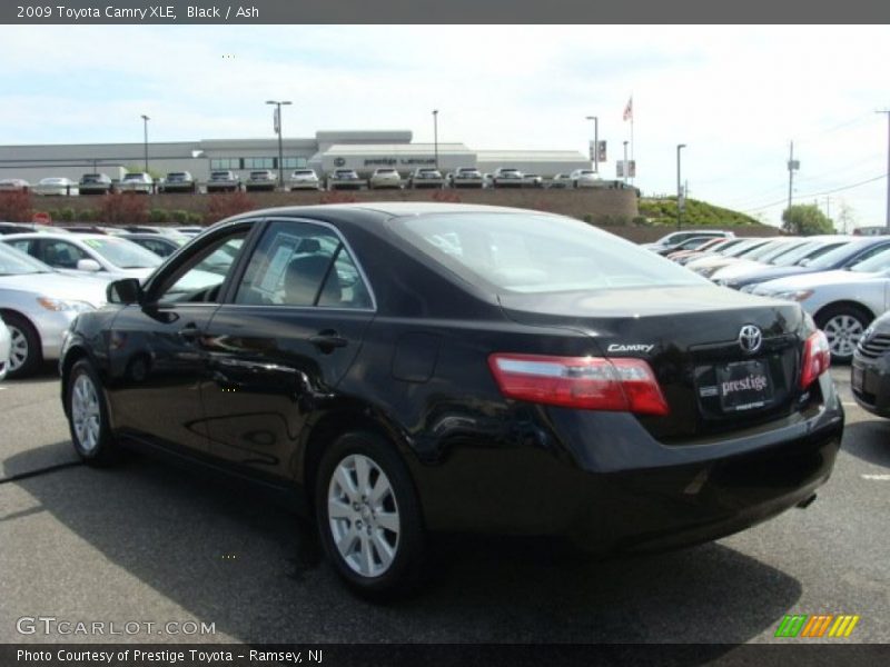 Black / Ash 2009 Toyota Camry XLE