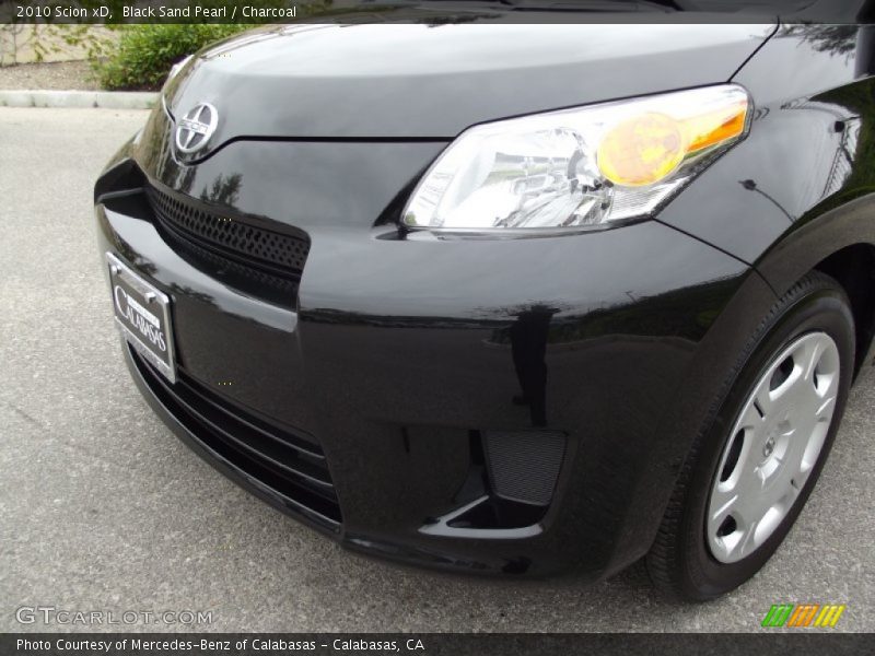 Black Sand Pearl / Charcoal 2010 Scion xD