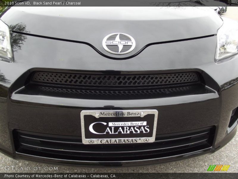 Black Sand Pearl / Charcoal 2010 Scion xD
