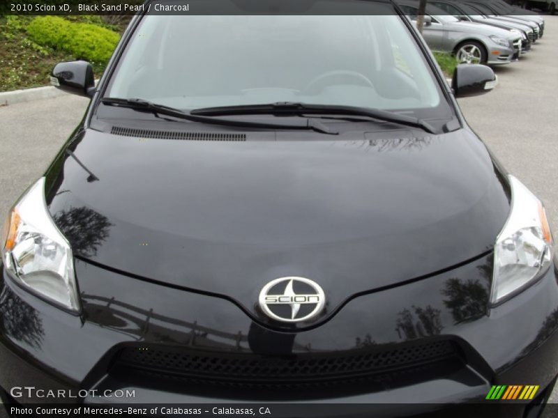 Black Sand Pearl / Charcoal 2010 Scion xD