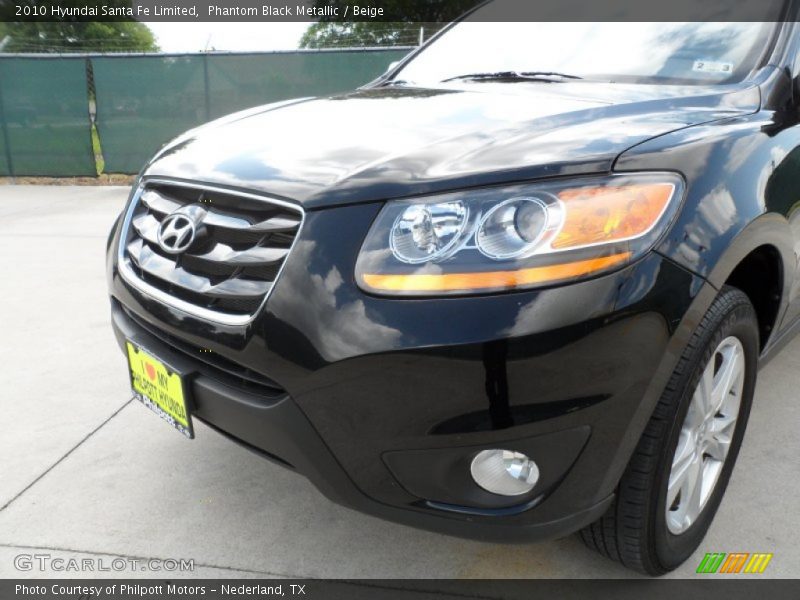 Phantom Black Metallic / Beige 2010 Hyundai Santa Fe Limited