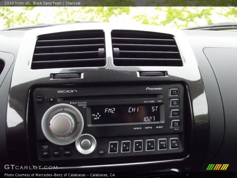 Black Sand Pearl / Charcoal 2010 Scion xD