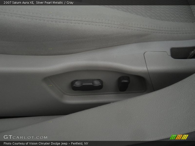 Silver Pearl Metallic / Gray 2007 Saturn Aura XE