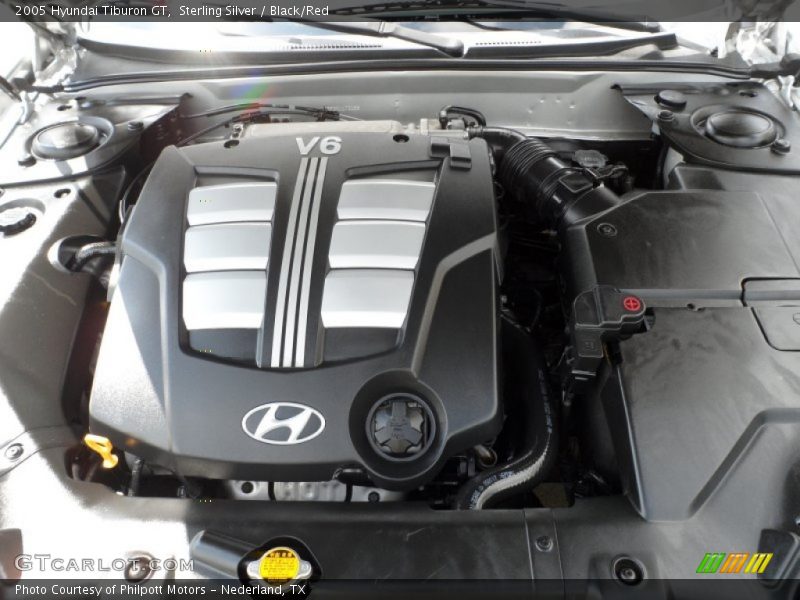 Sterling Silver / Black/Red 2005 Hyundai Tiburon GT
