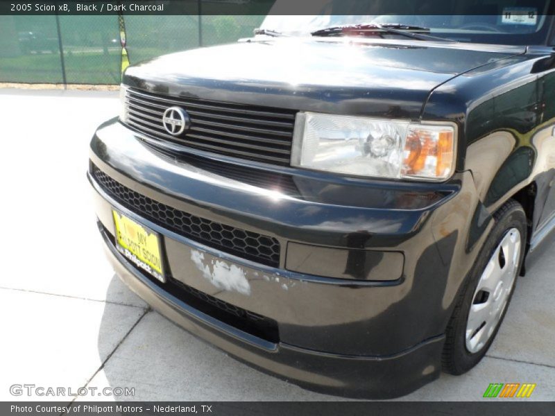 Black / Dark Charcoal 2005 Scion xB