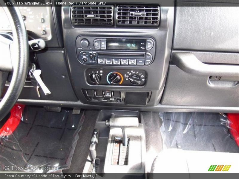 Flame Red / Dark Slate Gray 2006 Jeep Wrangler SE 4x4