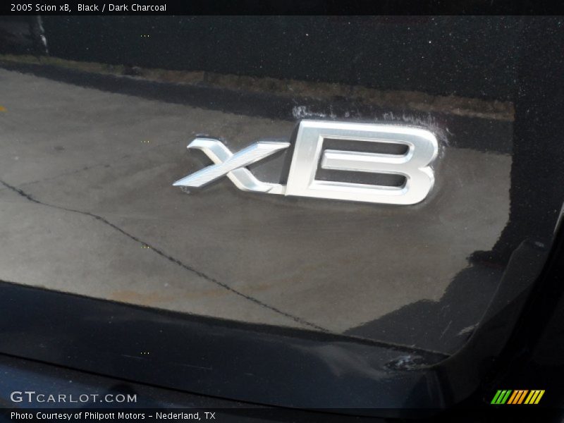 Black / Dark Charcoal 2005 Scion xB