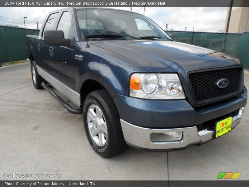 Medium Wedgewood Blue Metallic / Medium/Dark Flint 2004 Ford F150 XLT SuperCrew