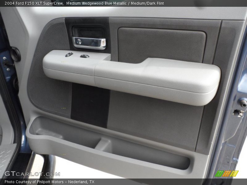 Medium Wedgewood Blue Metallic / Medium/Dark Flint 2004 Ford F150 XLT SuperCrew