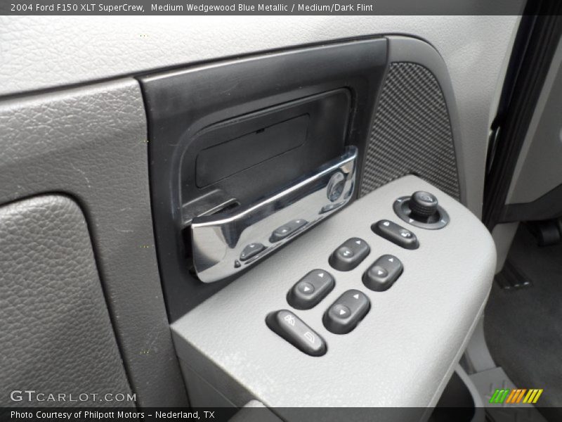 Medium Wedgewood Blue Metallic / Medium/Dark Flint 2004 Ford F150 XLT SuperCrew