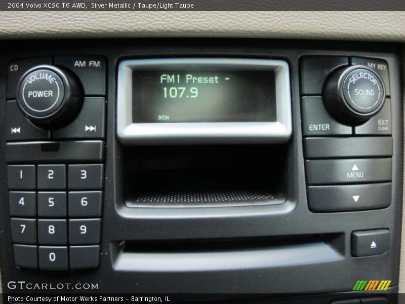 Silver Metallic / Taupe/Light Taupe 2004 Volvo XC90 T6 AWD