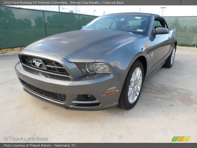 Front 3/4 View of 2013 Mustang V6 Premium Convertible
