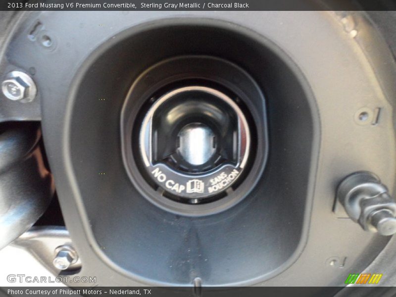 Sterling Gray Metallic / Charcoal Black 2013 Ford Mustang V6 Premium Convertible