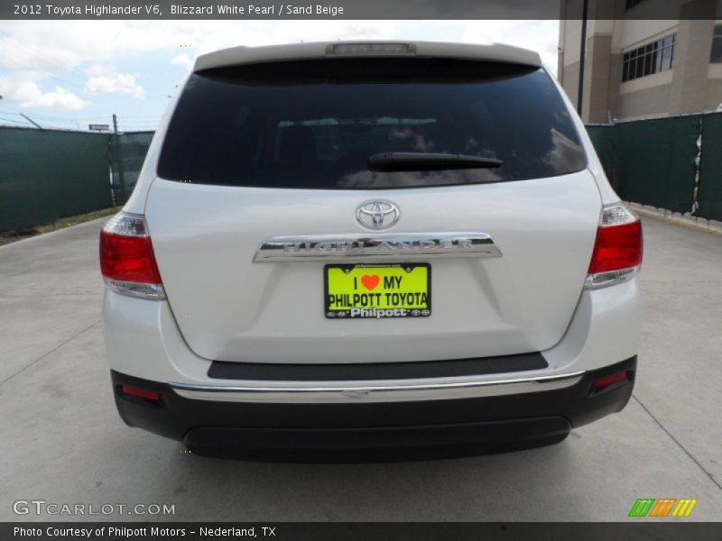 Blizzard White Pearl / Sand Beige 2012 Toyota Highlander V6