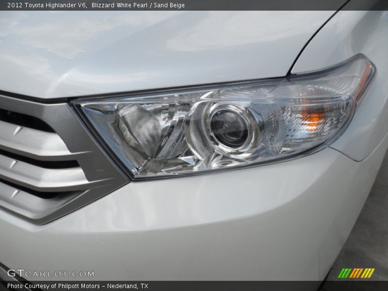 Blizzard White Pearl / Sand Beige 2012 Toyota Highlander V6