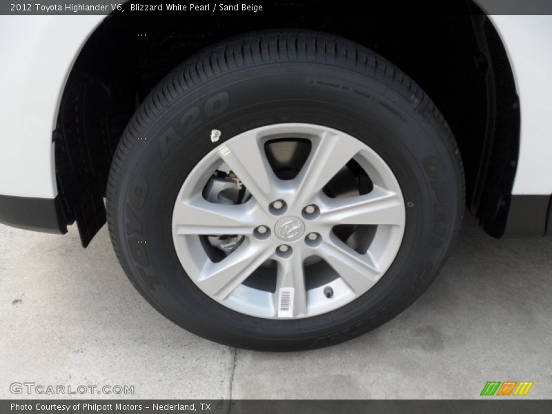 Blizzard White Pearl / Sand Beige 2012 Toyota Highlander V6